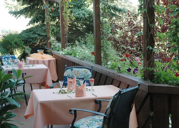 - Reweschnier 3* Kusel