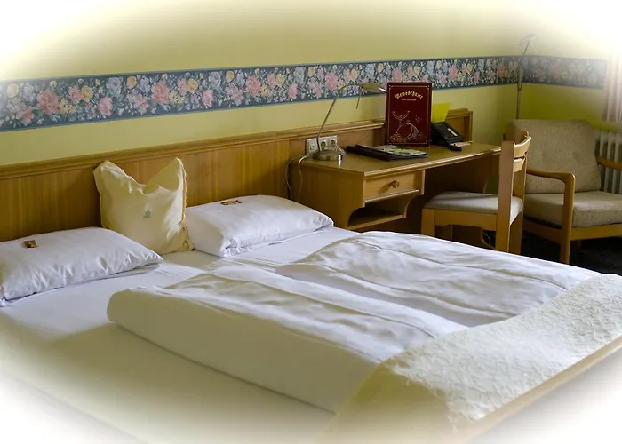 - Reweschnier Hotel 3*